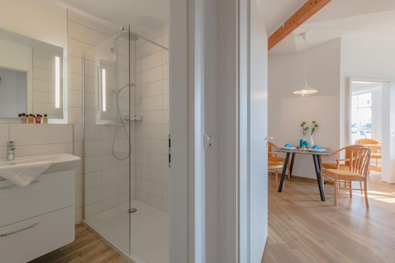 Appartement Vilm mit Seeblick und Balkon Sellin  Exterior foto